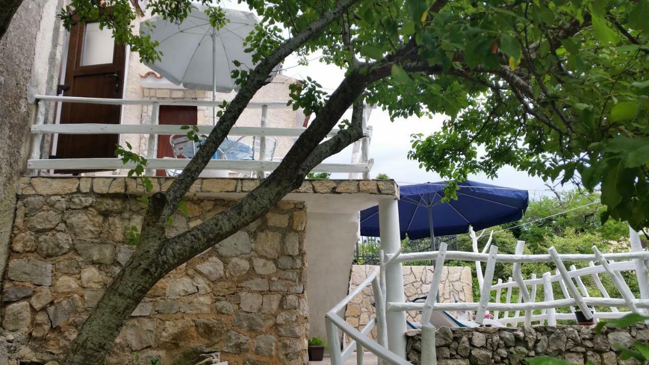 Cesaric Apartment Cres Exterior foto